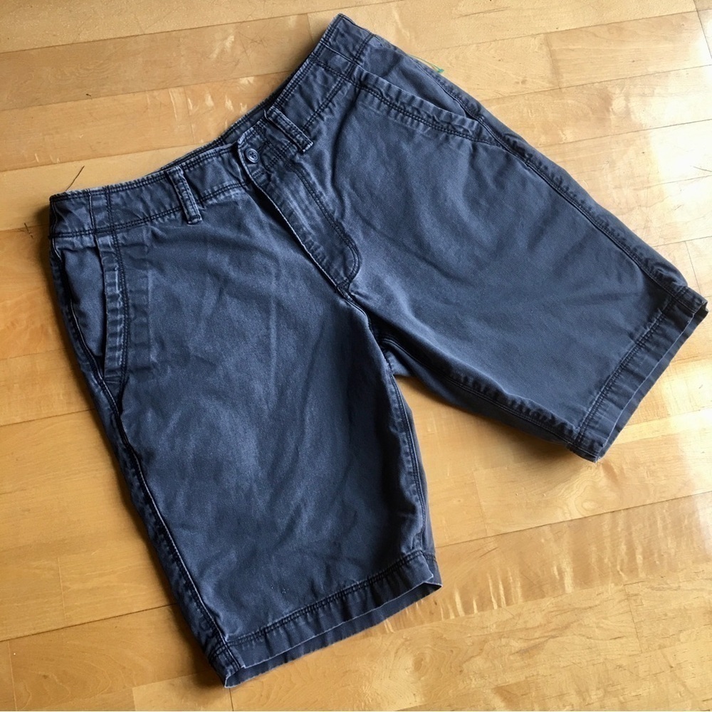 Old Navy Bermuda 100% Cotton Jean Shorts, Gray Denim, Size 29 (9 in inseam)